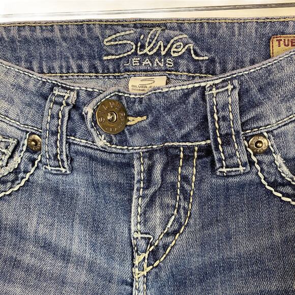 SILVER JEANS Tuesday CAPRI Sz 25 Actual Waist 28 Distressed Embroidered Pockets - Picture 3 of 11